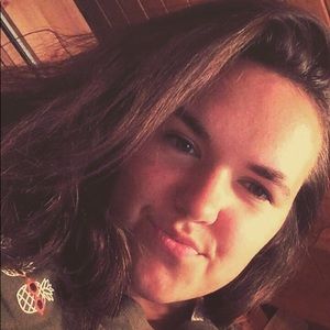 Meet your Posher, Madeline